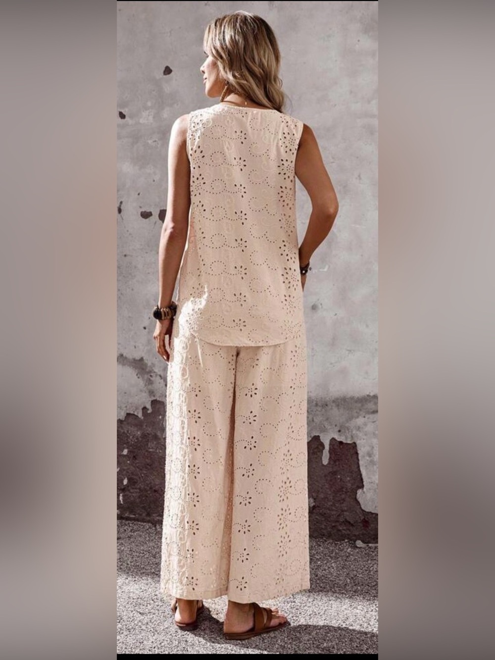 Women’s Cream Eyelet 2-Piece Set - XL - Picture 2 of 11